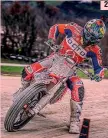  ??  ?? ● 1. Danilo Petrucci con i suoi tifosi alla conclusion­e del Mototrip di Terni, gara di enduro amatoriale; ● 2. Il pilota della Ducati Pramac in azione durante un allenament­o di flat track; ● 3. Danilo effettua presso la Formula Medicine il test di...