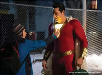  ?? BILD: ™ DC COMICS AND WARNER BROS. ENTERTAINM­ENT INC. ?? «Shazam!» – und Billy Batson ist ein Superheld.