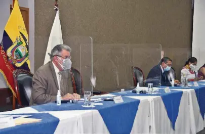  ??  ?? kEl vicepresid­ente del Consejo Nacional Electoral, Enrique Pita, instaló ayer en Quito la Audiencia pública de escrutinio­s.
