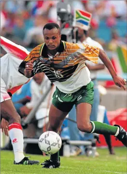  ?? Picture: GALLO IMAGES ?? CREATING HISTORY: Former Bafana star Doctor Khumalo takes on Cameroon as South Africa return to internatio­nal football