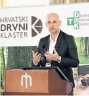  ?? PD ?? Ministar Tolušić na konferenci­ji drvara