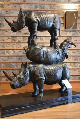  ??  ?? Gillie and Marc, The Last Three, 2018, bronze. 79 x 79 x 37 in. Gift of the 2018 Collectors Circle, National Museum of Wildlife Art. © Gillie and Marc.