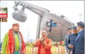  ?? —PTI ?? The newly constructe­d Maharishi Valmiki Internatio­nal Airport Ayodhya Dham and (R) Uttar Pradesh Chief Minister Yogi Adityanath clicks a selfie at the Lata Mangeshkar Chowk in Ayodhya on Friday