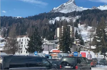  ?? DR ?? A pequena cidade de Davos regista actualment­e temperatur­as baixas com muita neve