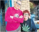  ?? Picture: NONSINDISO QWABE ?? CANNABIS COUPLE : Jules Stobbs and Myrtle Clarke at the Rainbow Warrior Festival in Cintsa on Saturday.