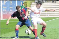  ?? FOTO: JOAN LANUZA ?? Un Barça-Damm de juveniles en Sant Joan Despí