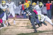  ?? MARK KEMPTON — FOR THE MORNING JOURNAL ?? Avon’s Desmond Kelly carries Oct. 15against Perrysburg. The Eagles won 42-20.