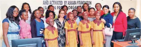  ??  ?? L-R: Chief Executive Officer of Aksara Foundation, Mrs. Gulnar Vaswani (middle); Mrs. Familoye Bosede, Principal, Iyana Ipaja Girls Junior Grammar School (far left); Team Lead, Aksara Foundation, Margaret Okwudarue along with staff and students of the school at the event