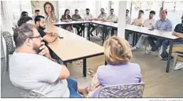  ?? DIARIO DE ALMERÍA ?? María del Mar Vázquez en su encuentro con colectivos juveniles de Almería.