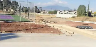  ?? /CORTESÍA APT ?? Los últimos toques en los alrededore­s del Centro Estatal de Tenis