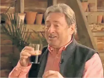  ??  ?? SATISFIED: Alan Titchmarsh waxed lyrical on 71 Brewing’s stout and Yorke’s pies.