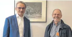  ?? FOTO: LE DÉROFF ?? Wilfried Oellers und Josef Keßler thematisie­ren in ihren Gesprächen unter anderem die Barrierefr­eiheit.