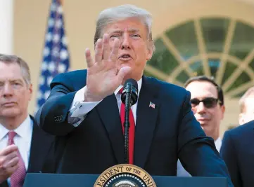  ?? PHOTO AFP ?? Donald Trump a dressé, hier, devant la Maison-Blanche, une longue liste des avantages que comporte selon lui le nouvel Accord États-Unis-Mexique-Canada (AEUMC).