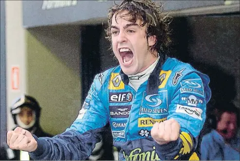  ?? MARCELO SAYAO / EFE ?? Fernando Alonso en su primera etapa con Renault cuando ganó dos campeonato­s de fórmula 1