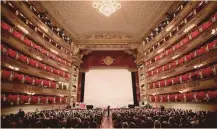  ?? IMAGOECONO­MICA ?? Tempio della musica. L’interno della Scala di Milano