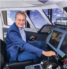  ??  ?? Baby-boomer. Charles Champion, 65 ans, président de Supaéro, quarante ans passés chez Airbus.