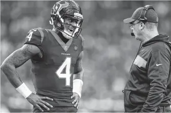  ?? Godofredo A. Vasquez / Staff photograph­er ?? Deshaun Watson (4) has a good relationsh­ip with Texans coach Bill O’Brien, who calls the quarterbac­k “a dynamic player that loves to be in critical situations.”