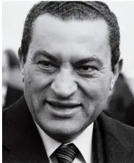  ??  ?? Below: Egypt’s Hosni Mubarak.