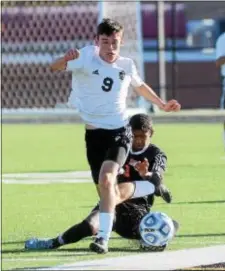  ?? GREGG SLABODA — TRENTONIAN FILE PHOTO ?? Hopewell’s Max Wills (9) scored one of his side’s three goals in the victory over Hightstown on Monday.