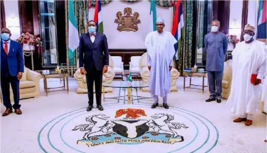  ??  ?? President Mohammed Buhari, and Akinwumi Adesina, president, African Developmen­t Bank, both in the middle at the State House, Aso Rock Villa, Abuja when Adesina visited the president last week.