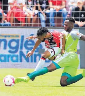  ?? RAFAEL PACHECO ?? Foster jugó 67 minutos en su primer partido con la Liga. Mostró destellos de buen fútbol, sin llegar a sobresalir.