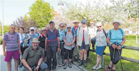  ?? FOTO: ROHMERT ?? Mit den „Samstagspi­lgern“wanderte SZ-Mitarbeite­r Edgar Rohmert im Rahmen der Serie „Draußen unterwegs“.