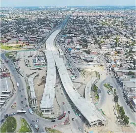  ??  ?? Obras. En la zona del Puente La Noria, acceso clave del sur a la Ciudad.