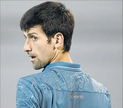  ?? FOTO: EFE ?? Djokovic pagó la falta de ritmo con un susto ante Fucsovics, peró tiró de experienci­a y galones para controlar la situación