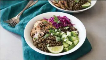  ?? PHOTO COURTESY OF THE MUSHROOM COUNCIL ?? On trend: Savor the flavors of marinated mushroom bowls with lentils and wild rice.