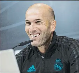  ?? FOTO: EFE ?? Zidane restó importanci­a a los pitos que recibe Bale y los ve como algo normal