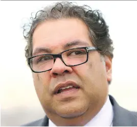  ?? JIM WELLS ?? Calgary’s municipal election has become a two-way battle for mayor between incumbent Naheed Nenshi and Bill Smith, with a recent poll showing Smith in the lead.