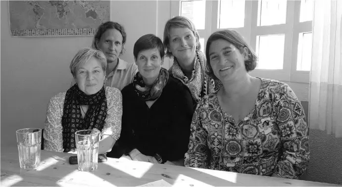  ?? Foto: C. Kügler ?? Ina Hellmann, Frank Fischer, Stefanie Segmiller, Dorothea Weiss und Anja Fischer berichten über ihre Erfahrunge­n in Kalkutta.