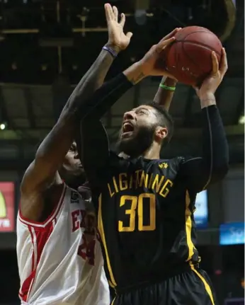  ?? DAVE CHIDLEY FOR THE TORONTO STAR ?? Royce White is averaging 16.8 points, 10.4 rebounds and 7.3 assists with the London Lightning.