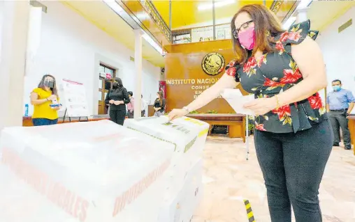  ?? GERARDO AGUIRRE ?? un simulacro de votación en instalacio­nes del Instituto Nacional Electoral.