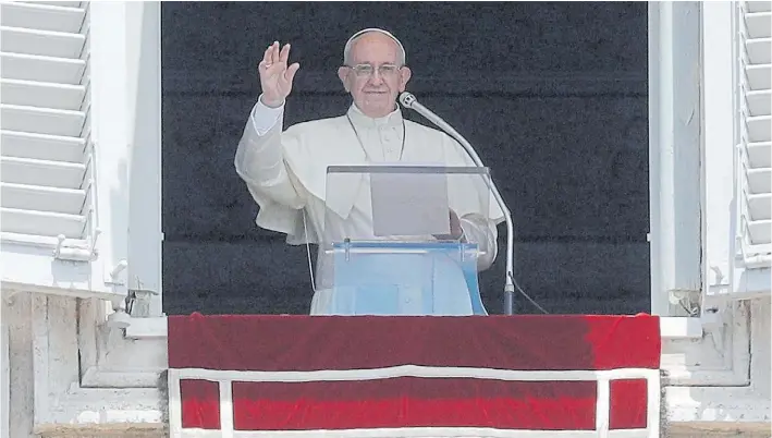  ?? AP ?? Reclamo papal. Ayer, en su homilía habitual ante miles de peregrinos que visitan la plaza de San Pedro, el Papa argentino expresó su cercanía a las víctimas de la represión.