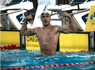  ?? Mauro Pimentel/Folhapress ?? Gabriel Santos comemora vitória na final dos 100 m livre do Troféu Maria Lena, no Rio