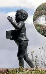  ?? STUFF, SUPPLIED ?? The Ernest Rutherford Memorial statue before and after its theft from Brightwate­r in the early hours of Friday morning.