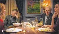  ?? FOTO: TOBIS FILM ?? Die Verabredun­g zum Abendessen von Claire (Laura Linney), Paul (Steve Coogan), Stan (Richard Gere) und Katelyn (Rebecca Hall; von links) entwickelt sich zu einer unangenehm­en Angelegenh­eit.