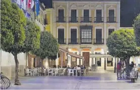  ??  ?? Terrazas instaladas en la plaza de España de Mérida. EL PERIÓDICO