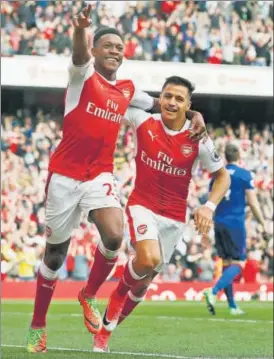  ?? REUTERS ?? Danny Welbeck (left) scored the second goal for Arsenal against Manchester United on Sunday.