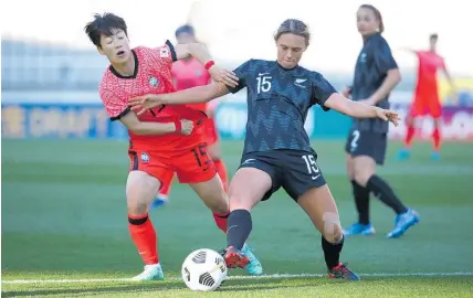  ?? Photo / Getty Images ?? New Zealand’s Daisy Cleverley (right) competes for the ball with Park Ye-eun yesterday.