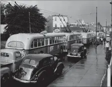  ?? HERALD ARCHIVE PHOTO ?? Traffic jams have been a mainstay in Dorchester, as this photo from the late 1950s shows.