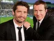  ?? (Photo DR) ?? Bixente Lizarazu et Grégoire Margotton, commentero­nt  affiches de Ligue .