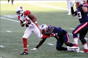  ?? Photos by Louriann Mardo-Zayat / lmzartwork­s.com ?? Jakobi Meyers, below, was New England’s only reliable passing option in Sunday’s 20-17 victory over Arizona at Gillette Stadium. The Patriots are now 5-6 in the AFC East.