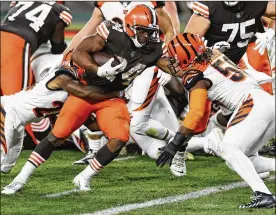  ?? RON SCHWANE / ASSOCIATED PRESS ?? Browns running back Nick Chubb finished with 22 carries for 124 yards and two scores in Thursday’s 35-30win against the Bengals.