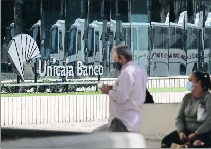  ?? ÁLEX ZEA / EP ?? La sede de Unicaja Banco en Málaga