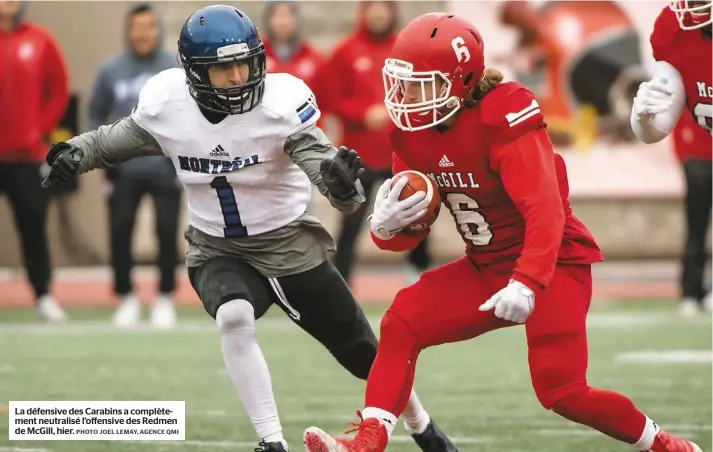  ?? PHOTO JOEL LEMAY, AGENCE QMI ?? La défensive des Carabins a complèteme­nt neutralisé l’offensive des Redmen de McGill, hier.