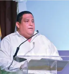  ??  ?? Rafael Hidalgo, alcalde de Azua y presidente de Fedomu.