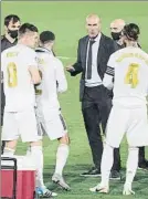  ?? FOTO: J.A. SIIRVENT ?? Zidane, ayer con sus jugadores