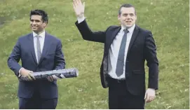  ??  ?? 0 Douglas Ross with Tory candidate Dr Sandesh Gulhane in Glasgow